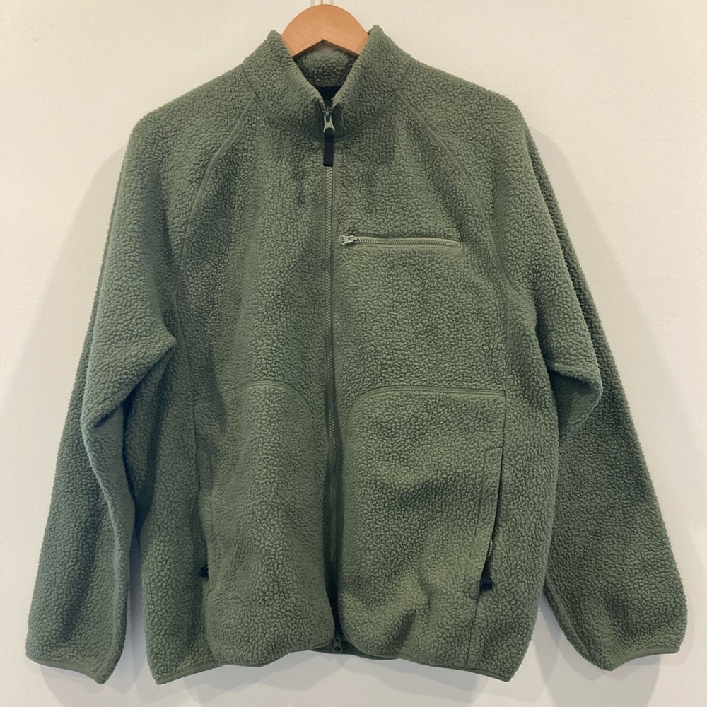 Forest green Everlane light jacket.